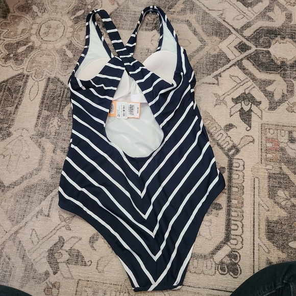 Slated Stripe Medium-Coverage One-Piece Swimsuit - Picture 3 of 4